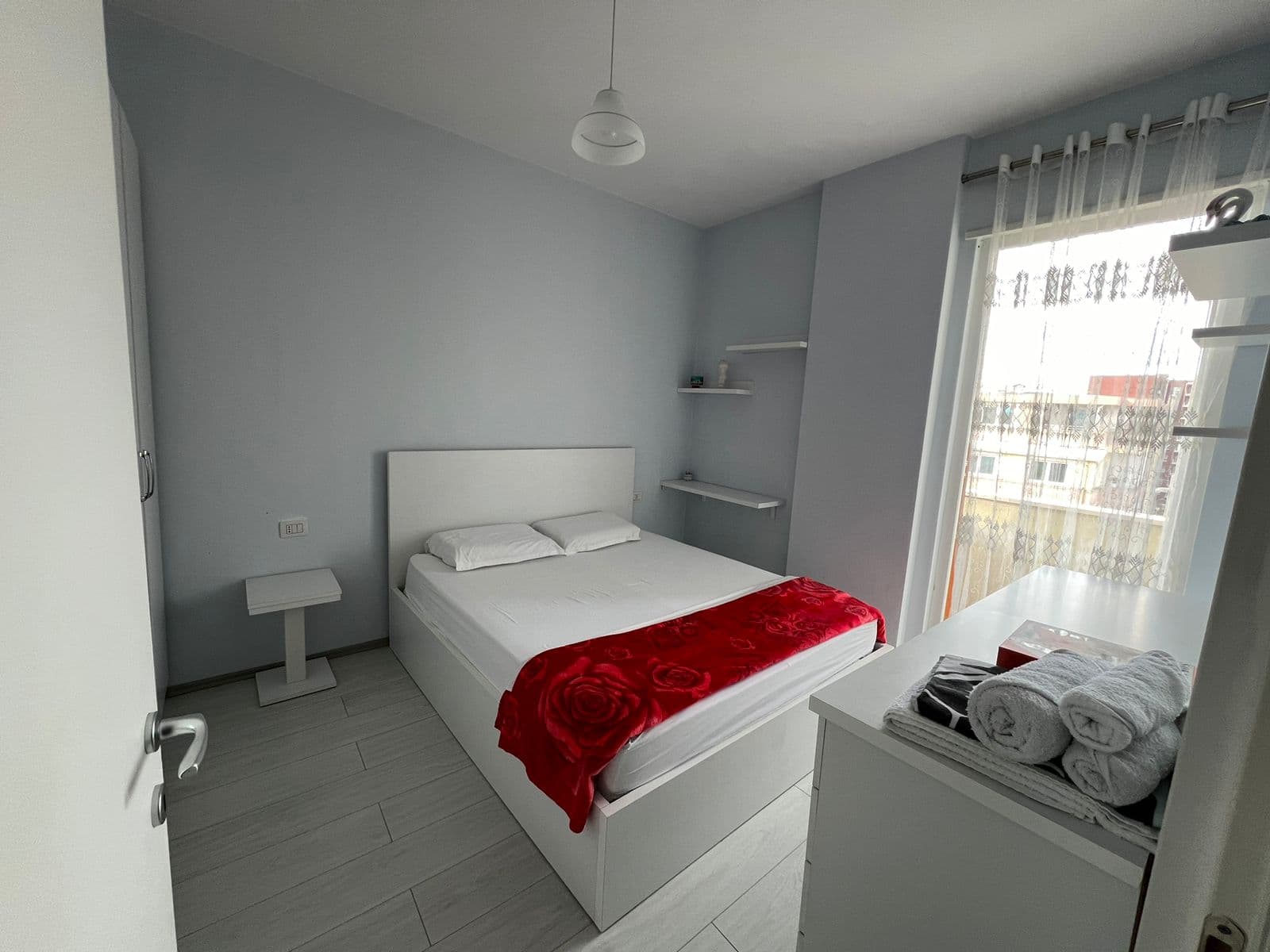 Apartament për Qira te Kupola Laprakë ! 3