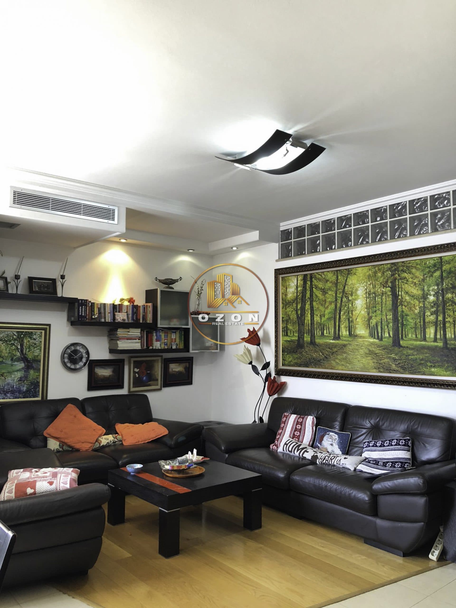 Jepet me qera apartament 3+1+2 .Adresa: Rruga “Andon Z. Cajupi” ,Bllok