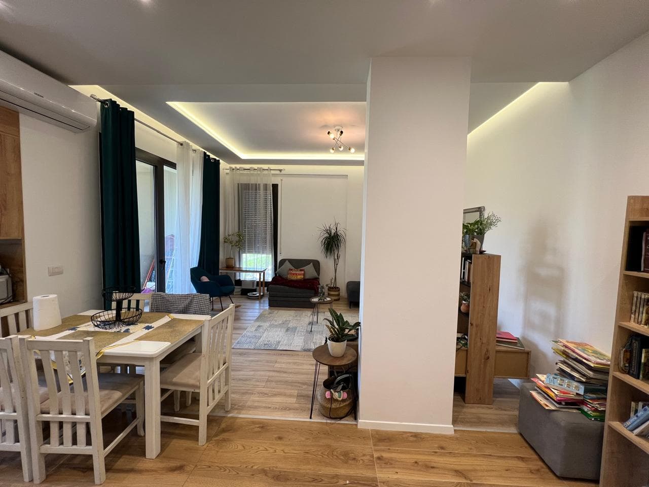 Super Apartament 2+1 me Post Parkimi për Qira – Rruga e Kosovareve 4