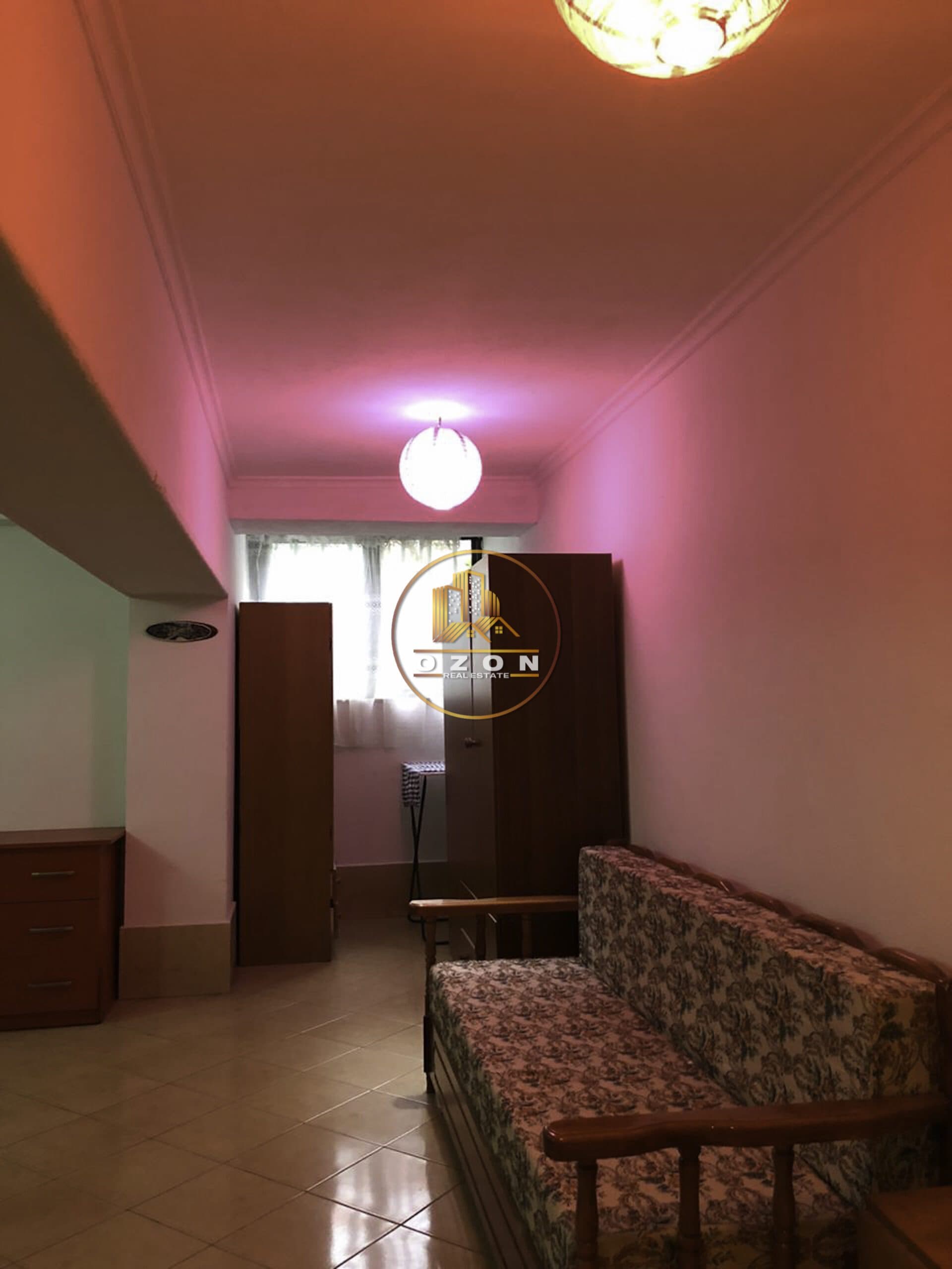 Jepet me qera apartament 1+1, i mobiluar.Prane Shallvareve. 4