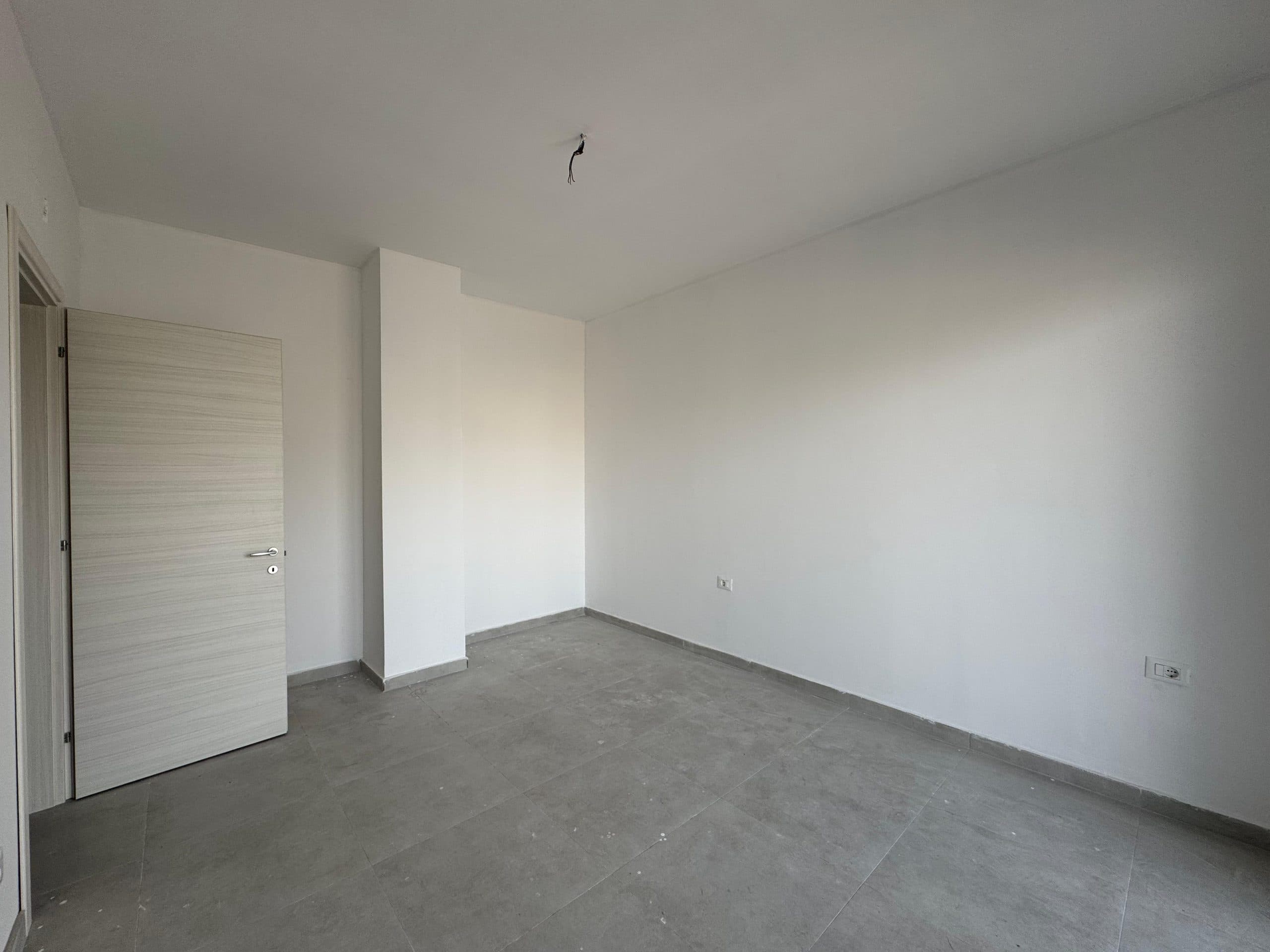 Studio-Apartament për shitje në Myslym Shyr!