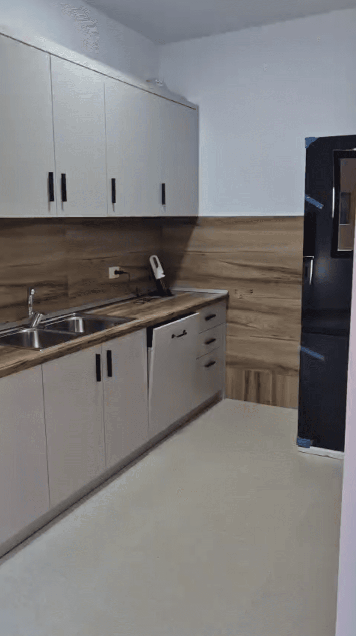 Apartament 2+1+parking për qira, tek Kompleksi Xheluks, Rruga e Elbasanit 3