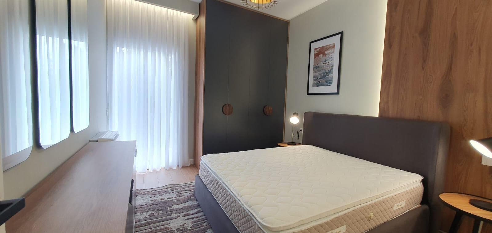 Apartament 2+1+2 me Qira tek Xhamija e Kopshtit Botanik! 3