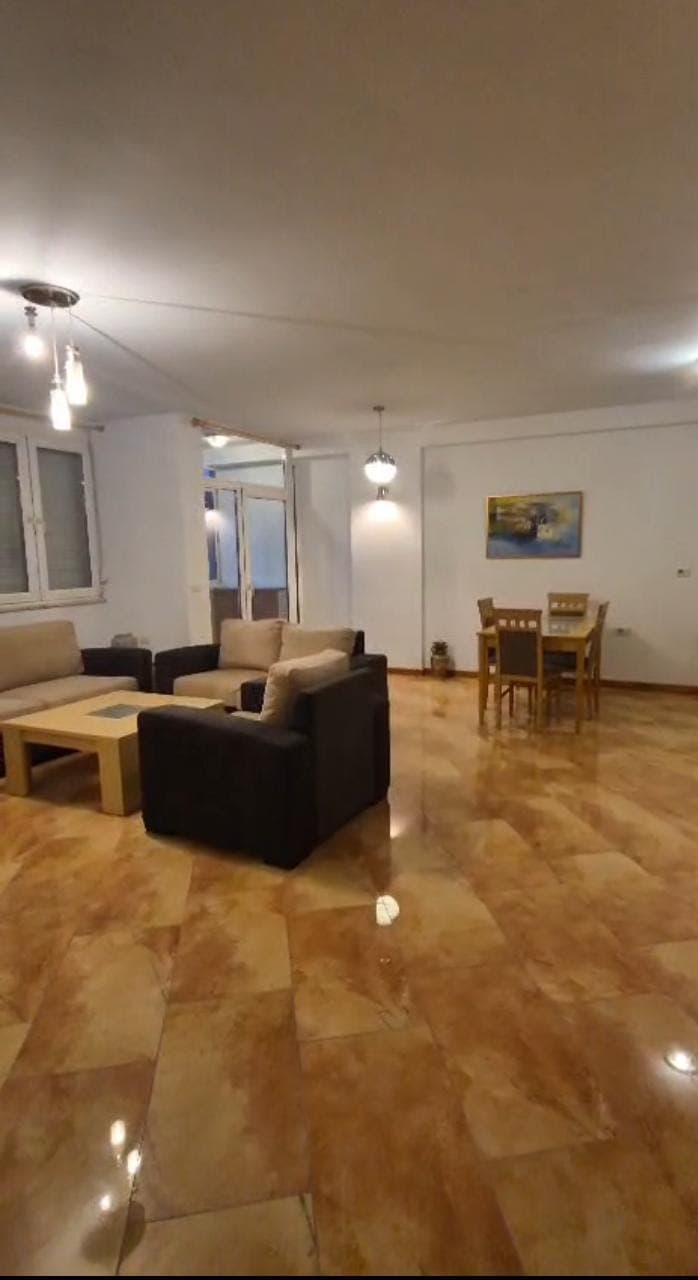 Apartament per Qira 3+1+2, Ish Ekspozita Tirane! 3