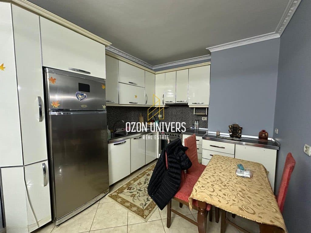 Apartament 1+1 për qira, tek Rruga Jordan Misja ! 2