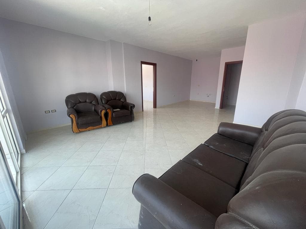 SHITET APARTAMENT 3+1 TEK FRESKU!