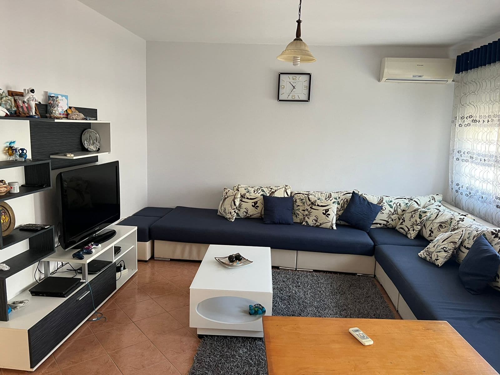Apartament 1+1 për shitje tek Mali i Robit, Golem!