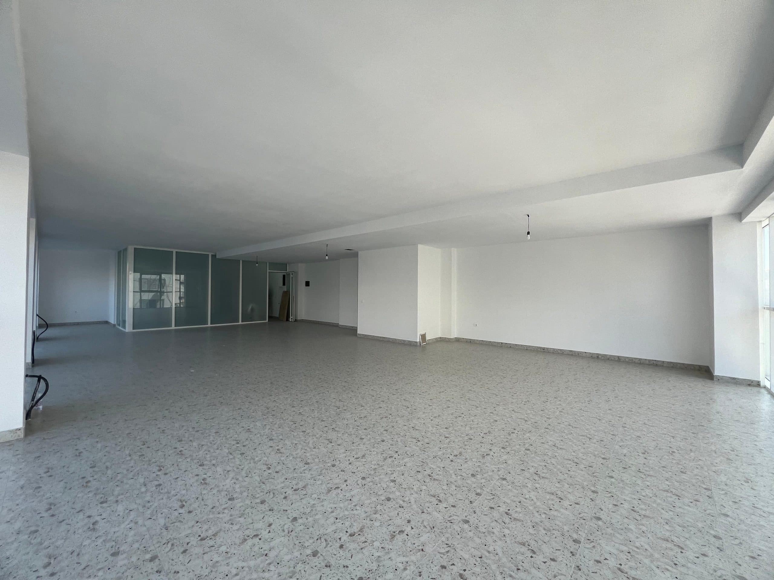 Ambient Open Space me Qira për Biznes në Rrugën e Dibrës!