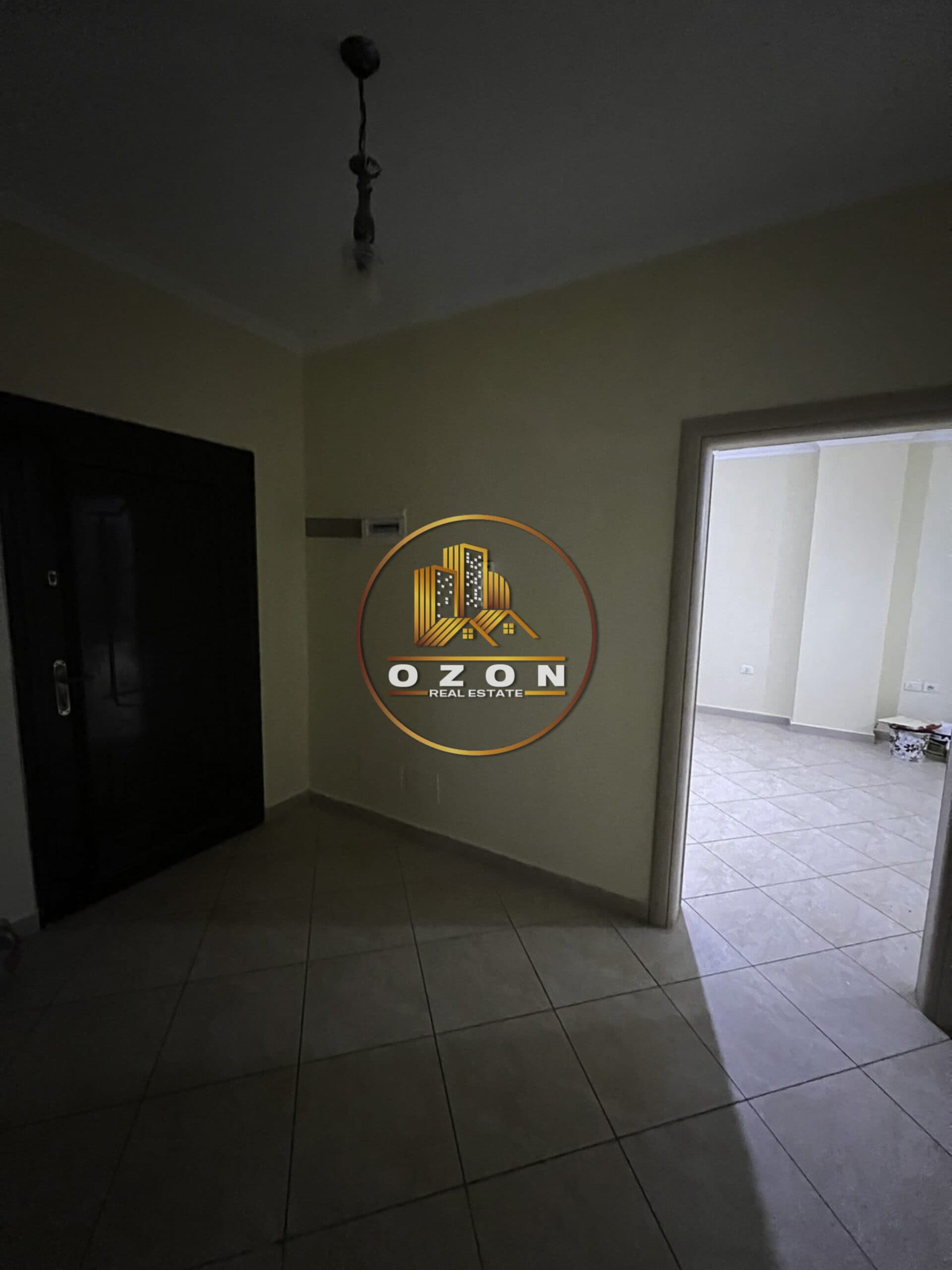 SHITET APARTAMENT 2+1+2 TEK KRYQEZIMI OXHAKUT!