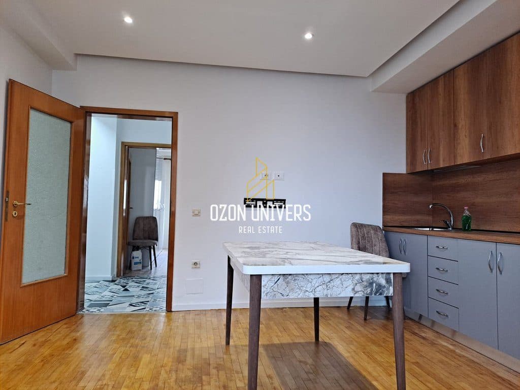 Apartament 2+1 për qira, tek Ish restorant Durrësi 2