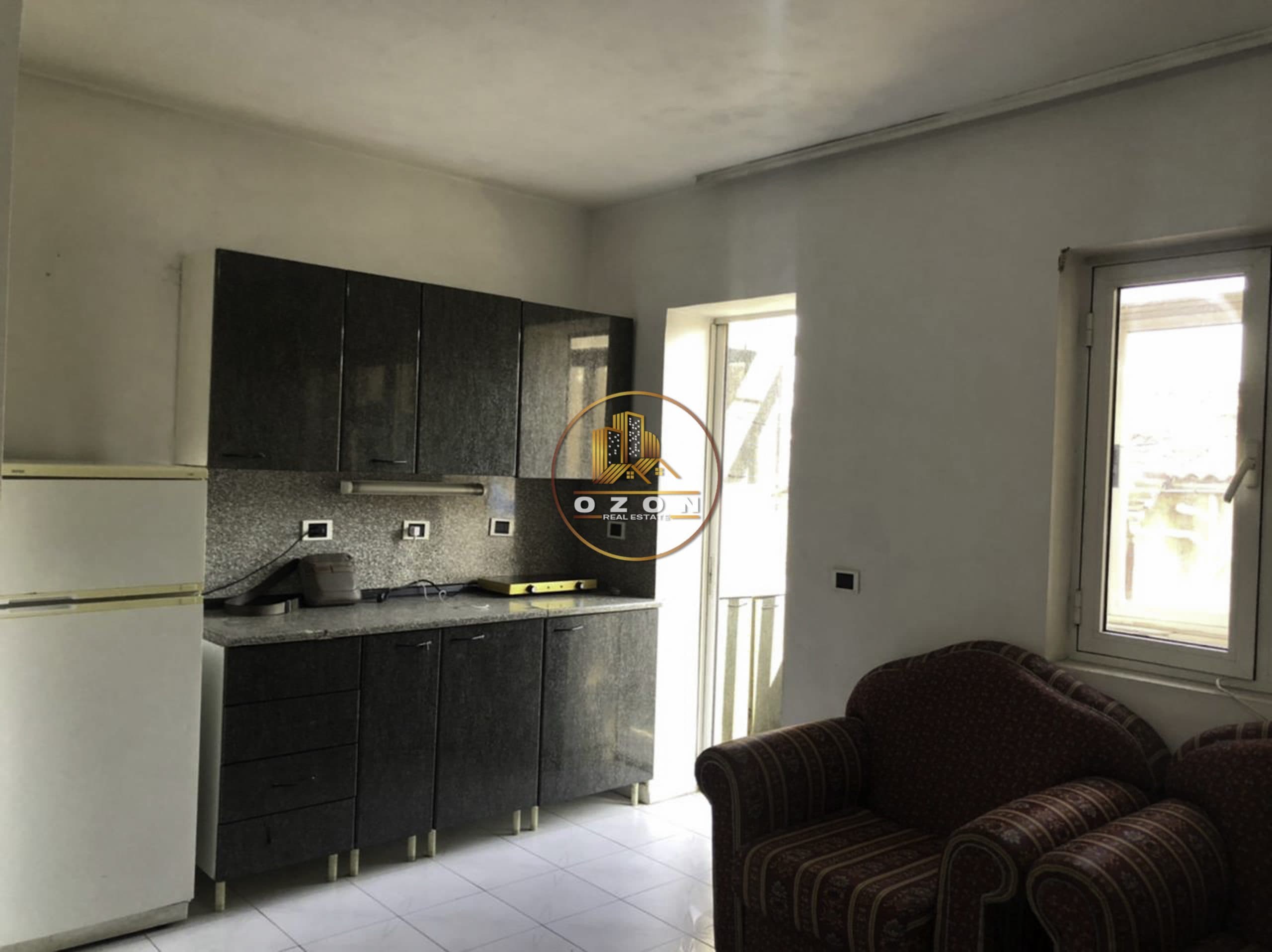 SHITET APARTAMENT 1+1 TEK XHAMIA E TABAKEVE ! 4