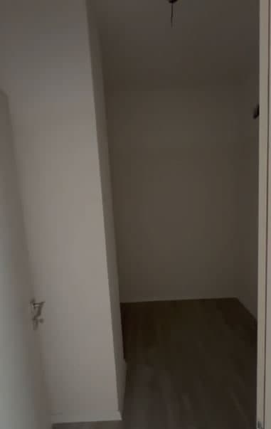 Shitet Super Apartament 2+1 Pranë Fushës Aviacionit,Unaza e Re! 4