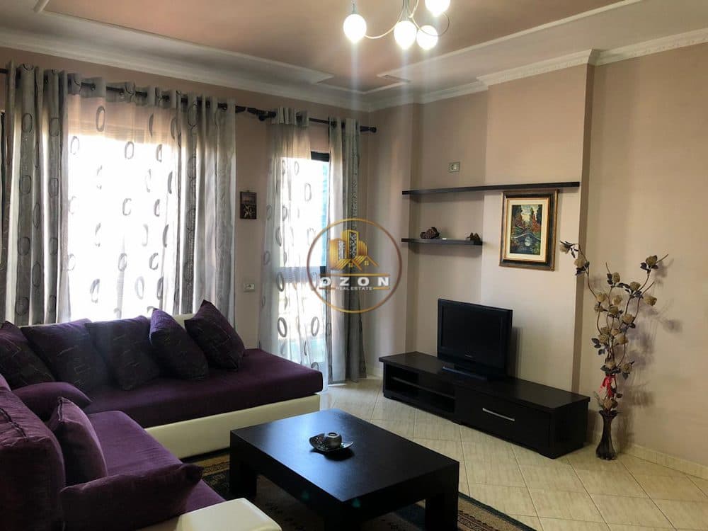 Apartament 2+1+2 wc,2 ballkone per qira , Adresa : Rruga e Saraceve.Selvia 3