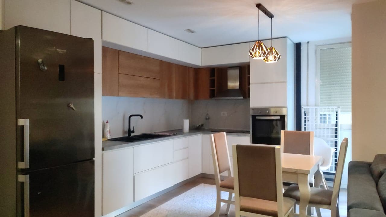 Shitet Apartament 2+1 Duplex Tek Kompleksi Golden Park 3, Përballë Amerikan 3! 2