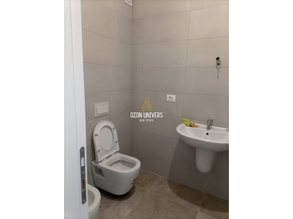 Apartament 2+1 Për Shitje Tek Myslym Shyri! 4