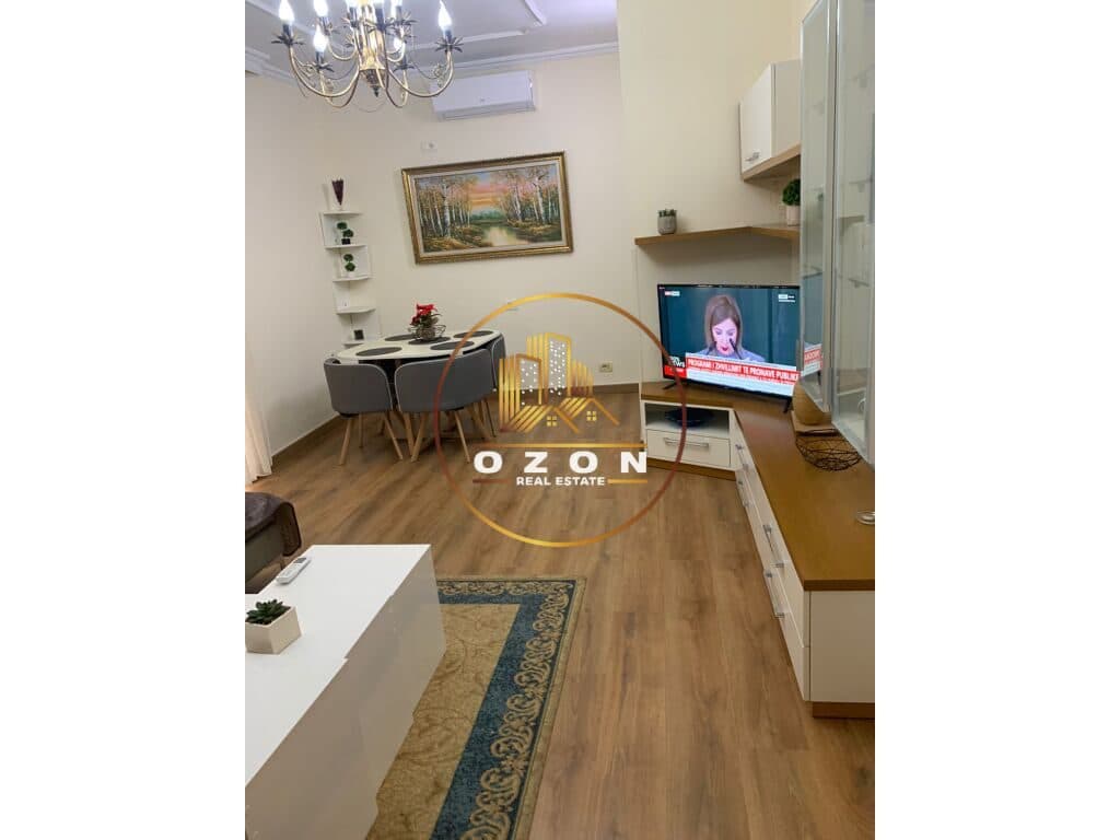 Apartament 2+1 për Qira tek Pazari i Ri! 2