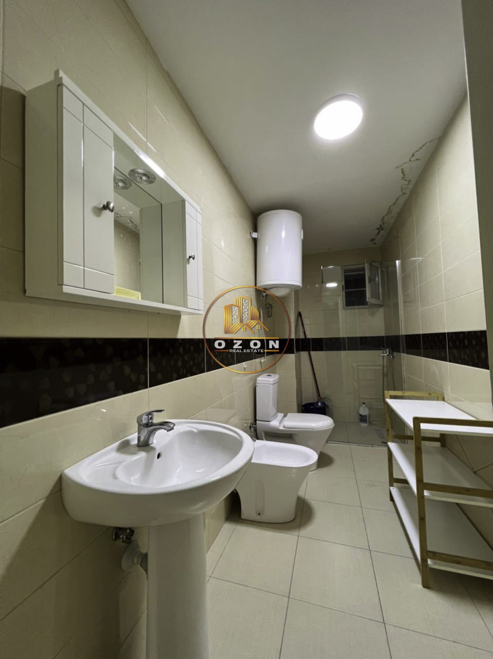 APARTAMENT 2+1 ME QERA TEK RRUGA E KAVAJES ,PRANE DELIJORGJIT ! 2