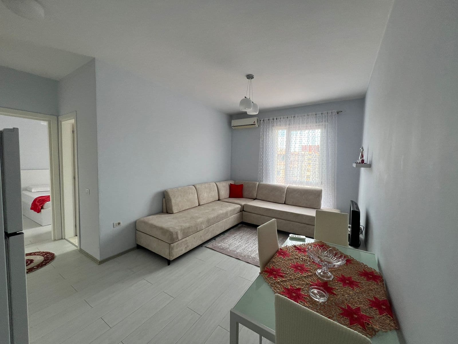 Apartament pe qira te kupola Laprake !