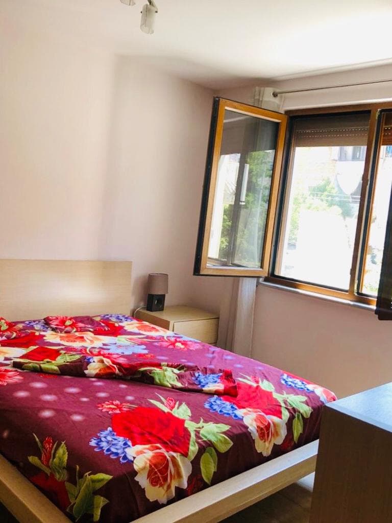 Apartament per qira 1+1 tek Myslym Shyri 4
