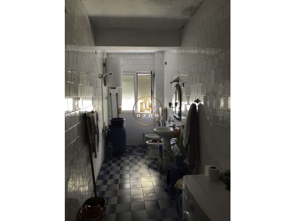 Shitet apartament 2+1 , me Hipoteke ne Bllok, Tirane 3