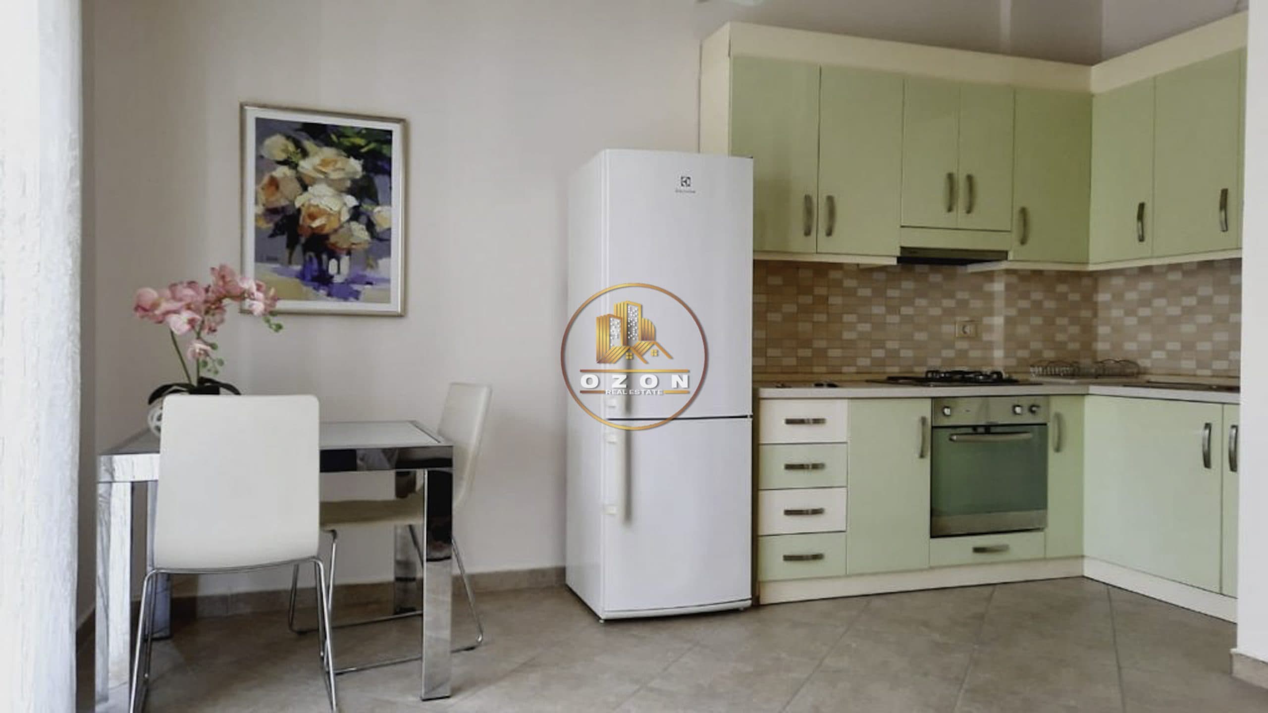 Jepet me qera apartament 2+1, me parking tek Kopshti Zoologjik