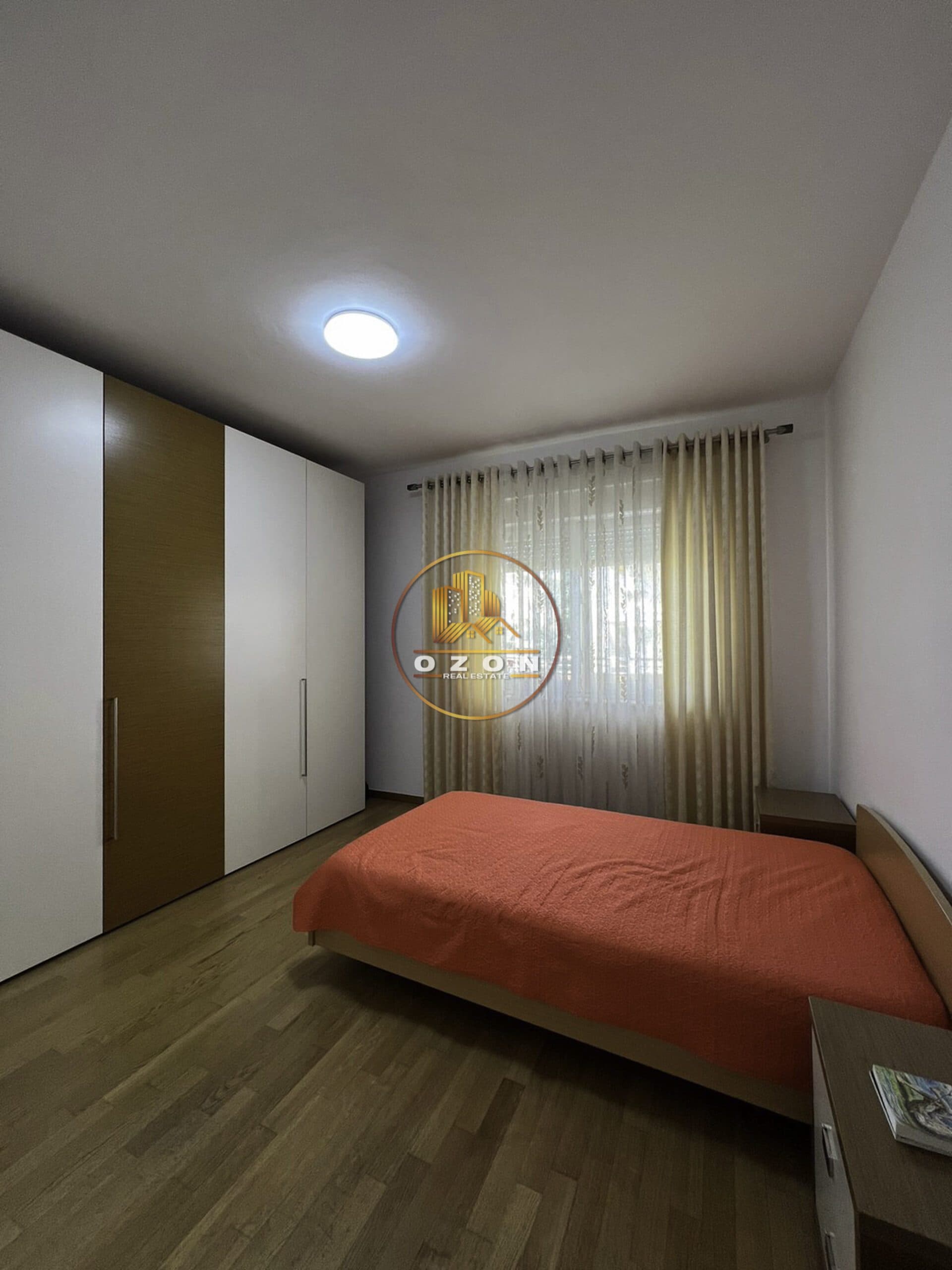 SHITET/QERA APARTAMENT 3+1+3 NE REZIDENCE PRANE TEG !
