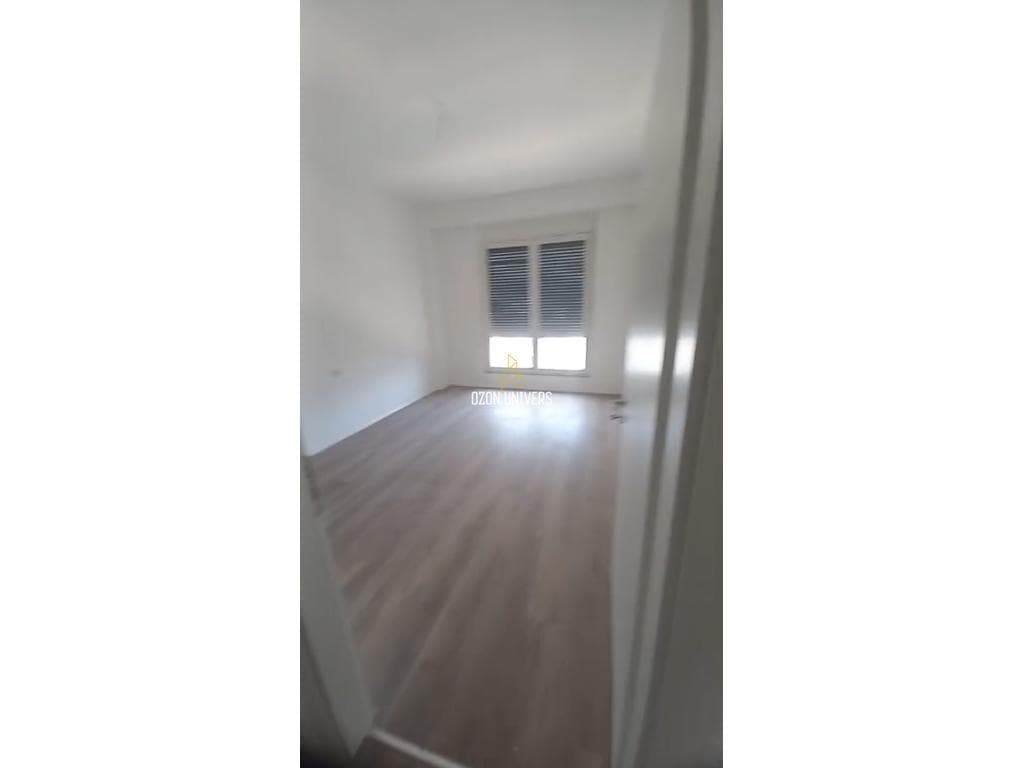 Apartament 3+1+2 për qira, tek Fusha e Aviacionit! 2