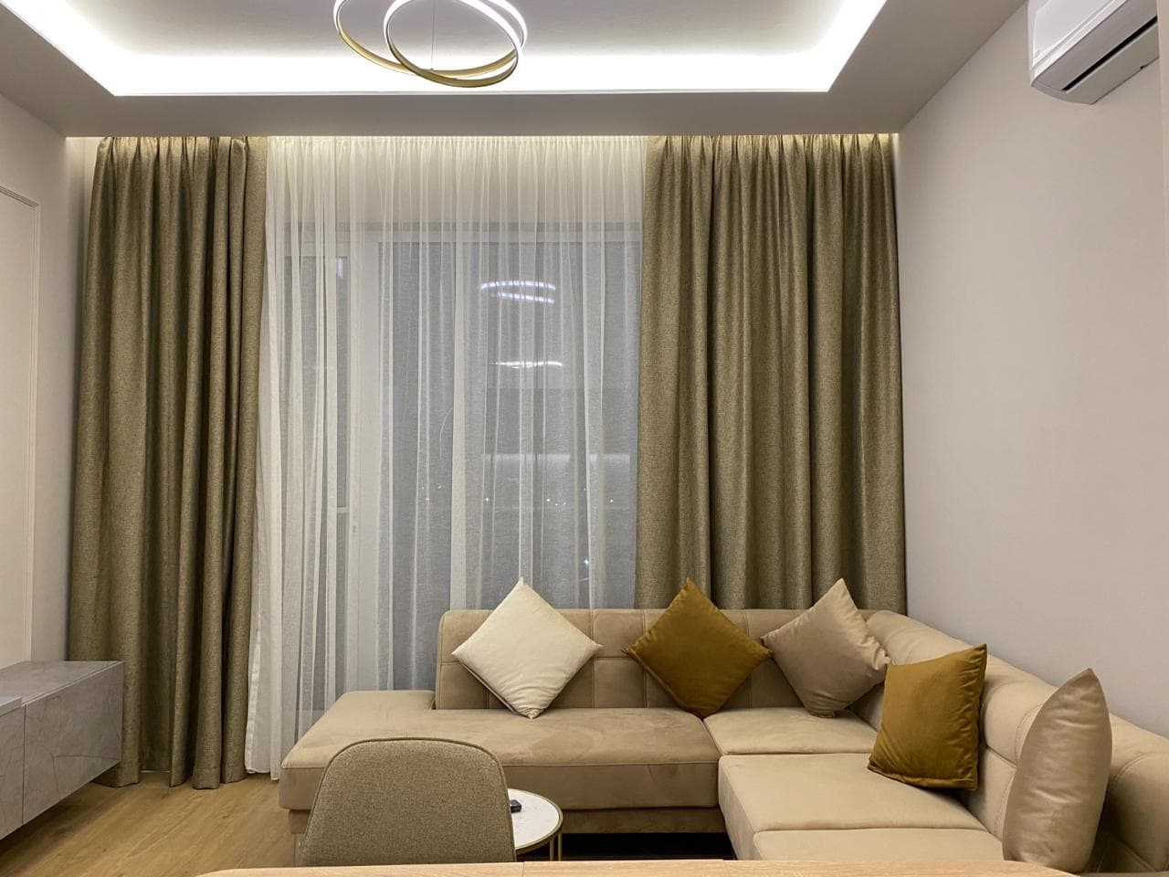 Apartament Modern 1+1 në Kompleksin Kontakt 2, Siri Kodra!