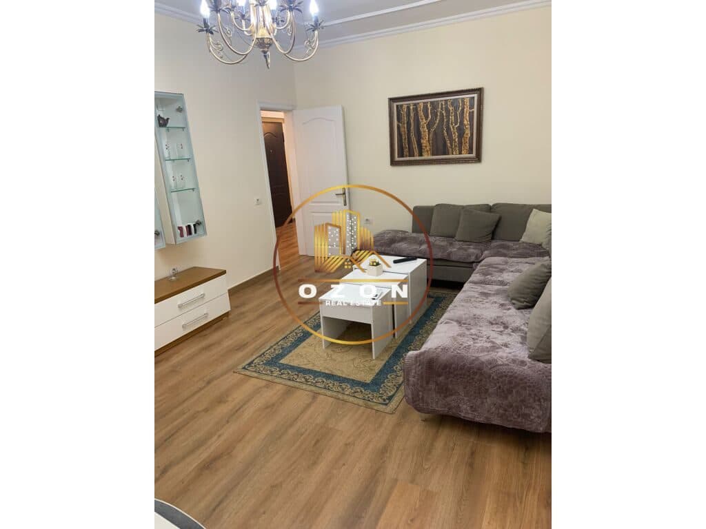 Apartament 2+1 për Qira tek Pazari i Ri! 4