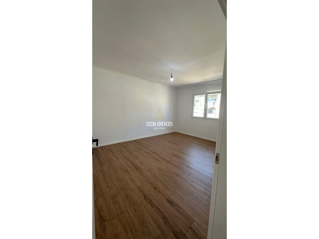 Apartment 2+1 për shitje tek Pediatria! 3