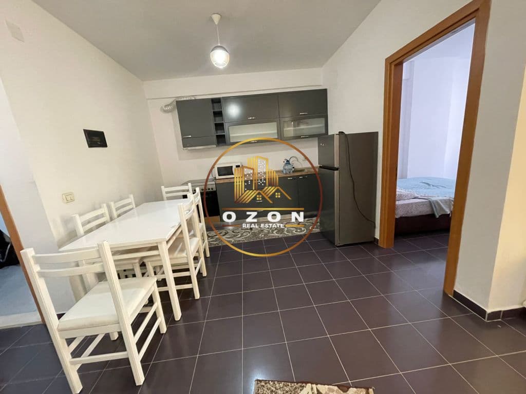 JEPET ME QIRA, APARTAMENT 1+1 ASTIR! 2