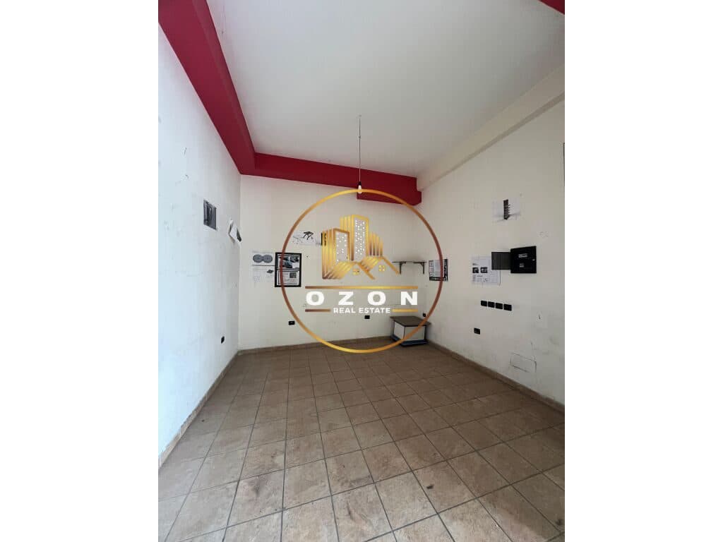 Ambient biznesi me QIra tek Nisharaku, Tiranë! 1
