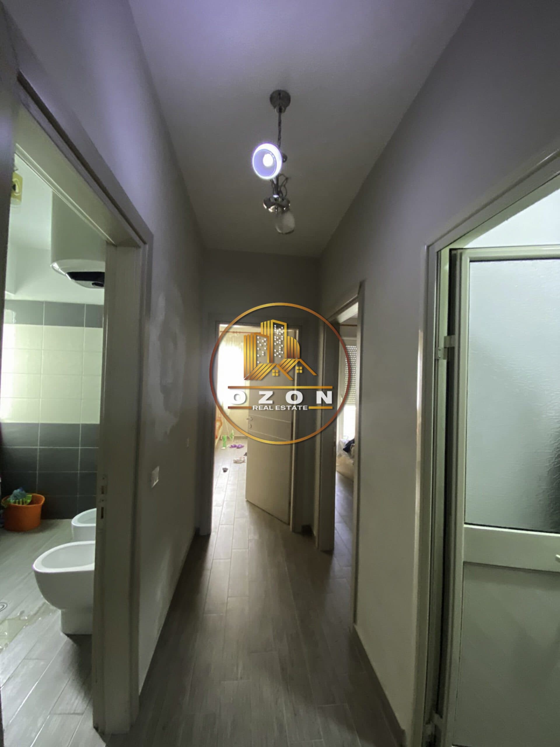 SHITET APARTAMENT 2+1+2, TEK LIQENI I THATE!!!