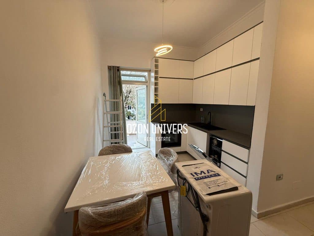 Apartament 1+1 për qira, tek Stadiumi Dinamo!