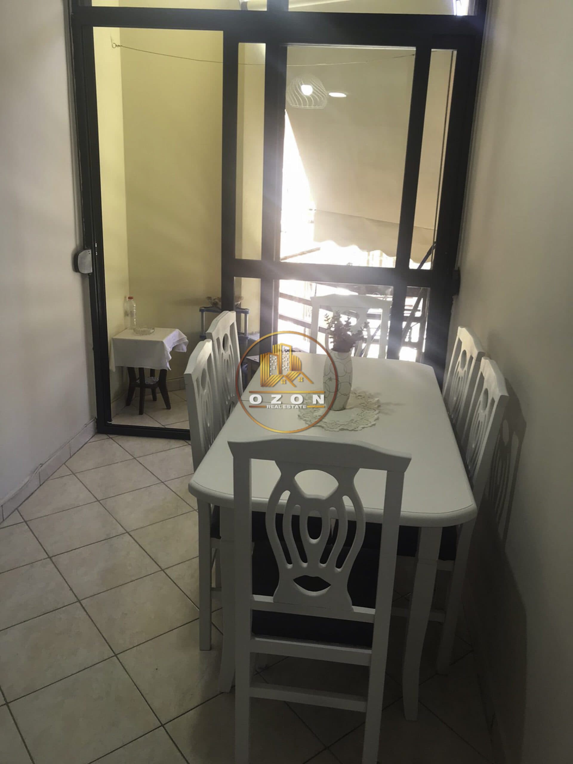 Jepet me qera apartament 2+1 ,Rruga ” Frederik Shiroka ” 21 Dhjetori ! 4