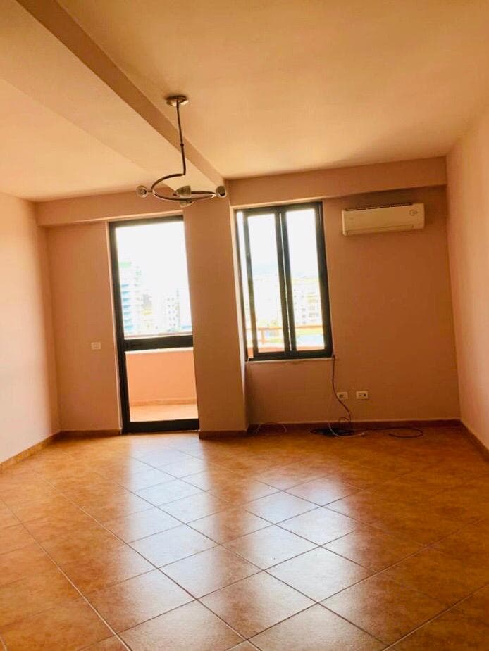 Apartament per qira 2+1 . Adresa : Myslym Shyri