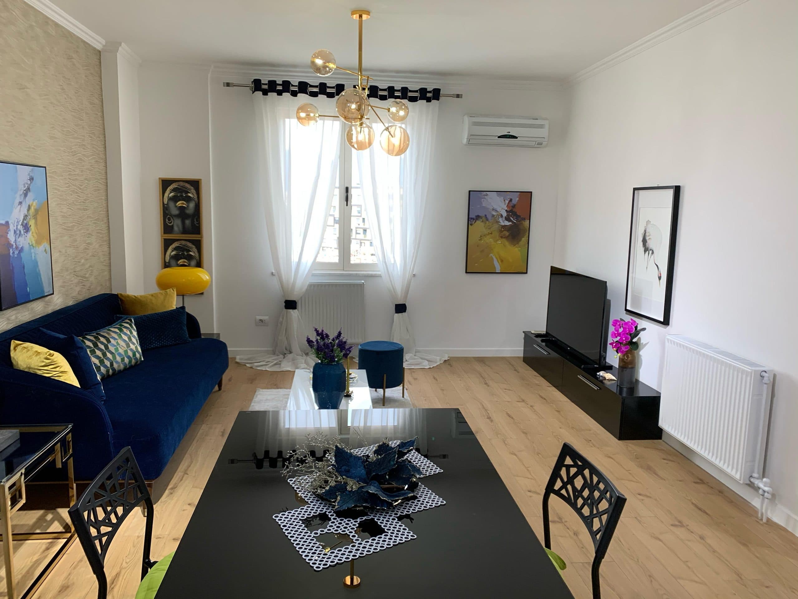 Apartament 2+1 per qira te Rruga e Kosovareve !