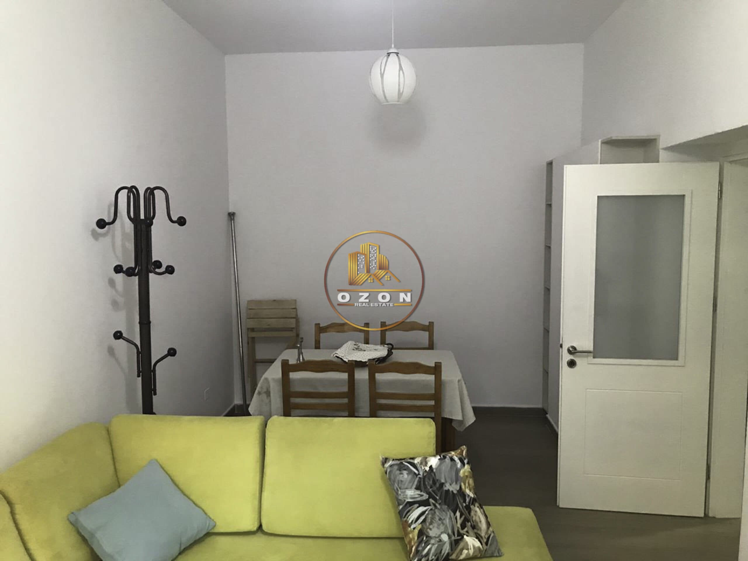 Jepet me qera apartament 1+1 ,Adresa : Blloku .