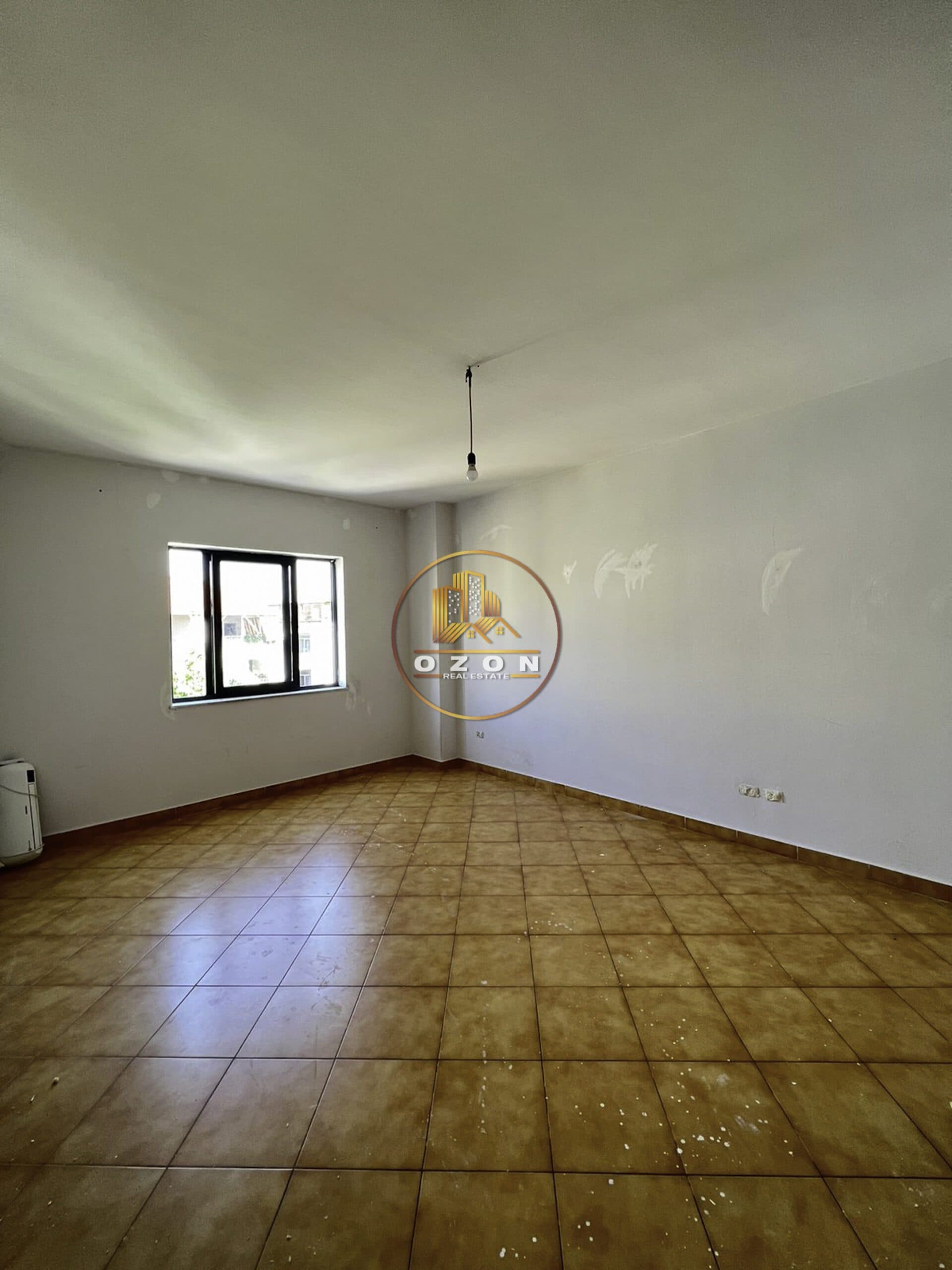 JEPET ME QERA APARTAMENT 2+1 BANIM/ZYRA PAS ISH UET !