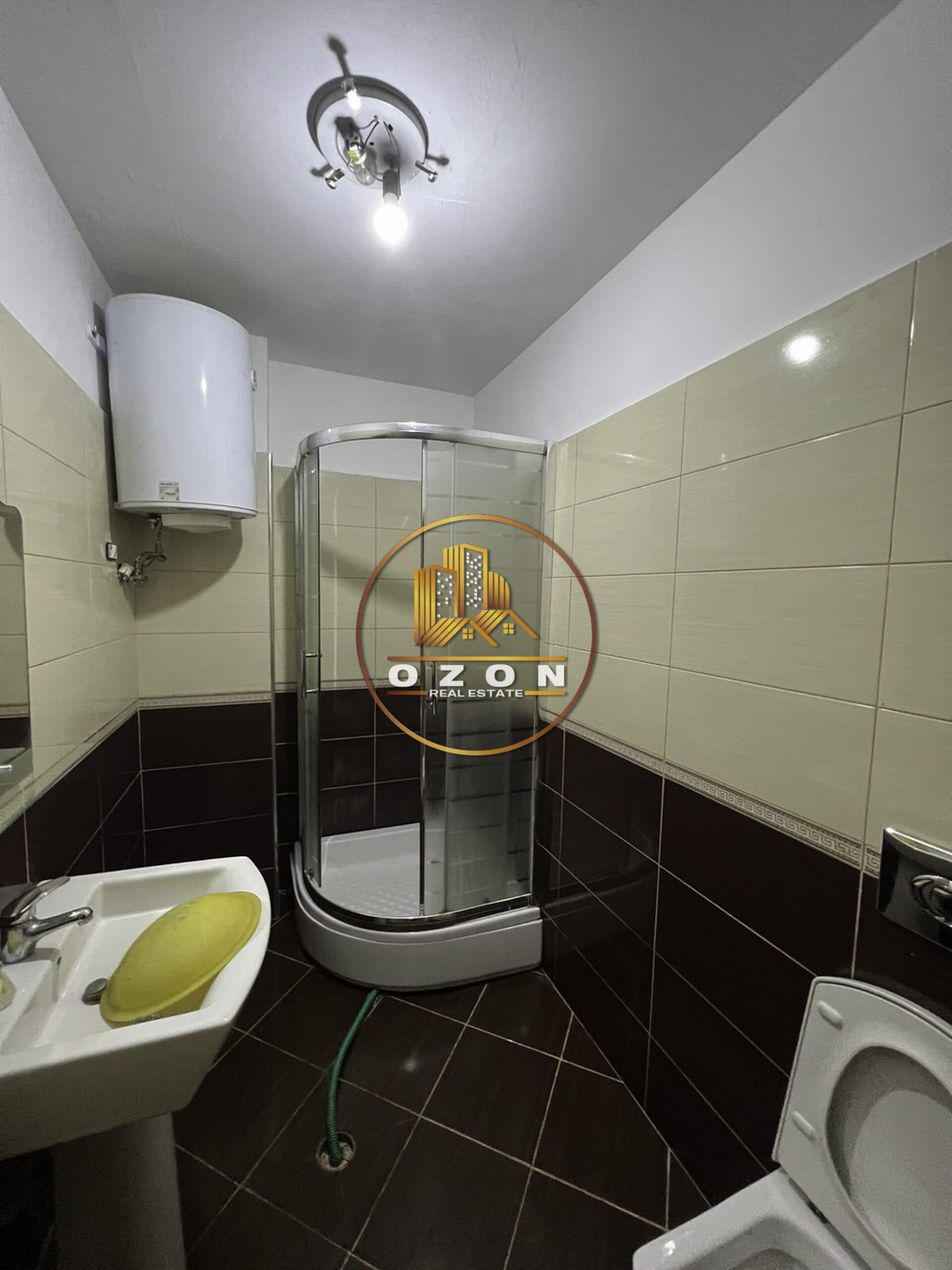 SHITET APARTAMENT 2+1+2 TEK KRYQEZIMI OXHAKUT!