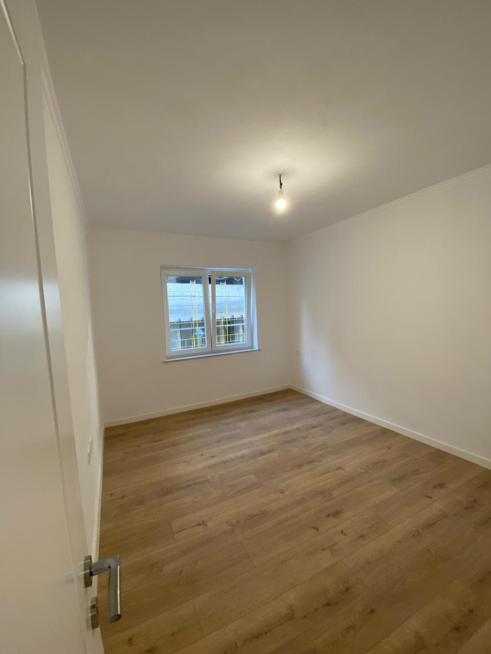 Apartament 2+1+2 në Shitje tek Rruga e Durrësit, Blloku Ambasadave! 3