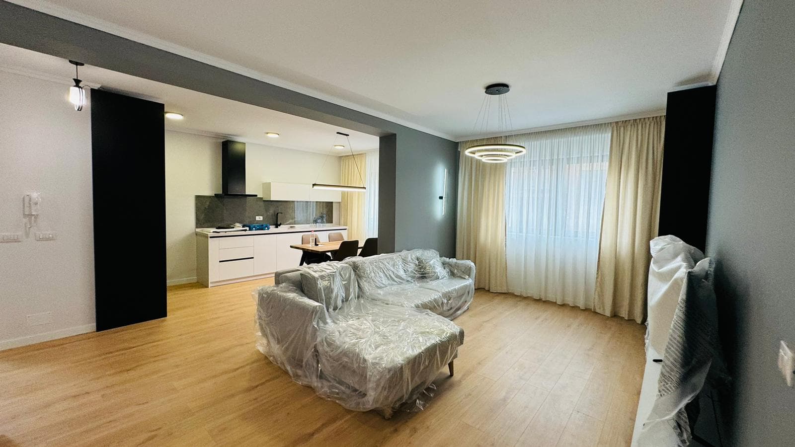 Apartament i Mobiluar për Qira në Zonën e Rrugës së Durrësit 4