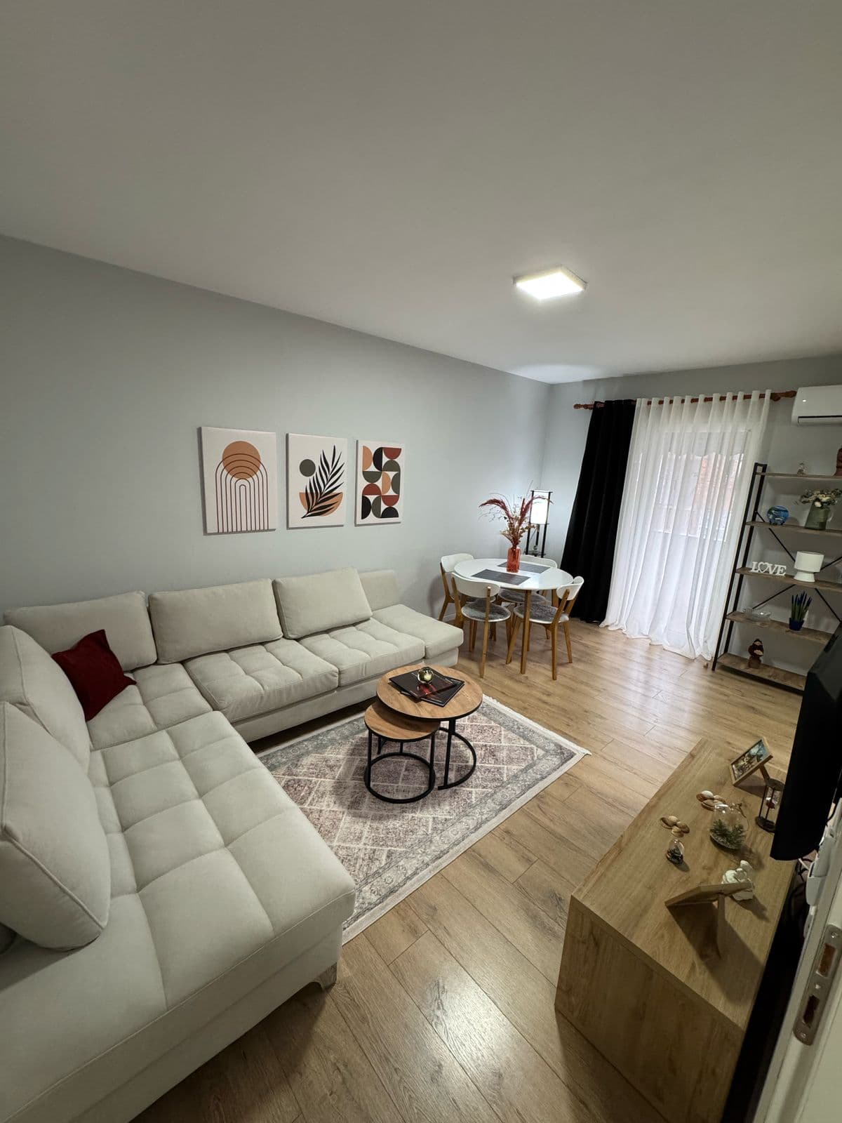 Apartament 1+1 Modern për Qira në Myslym Shyr!