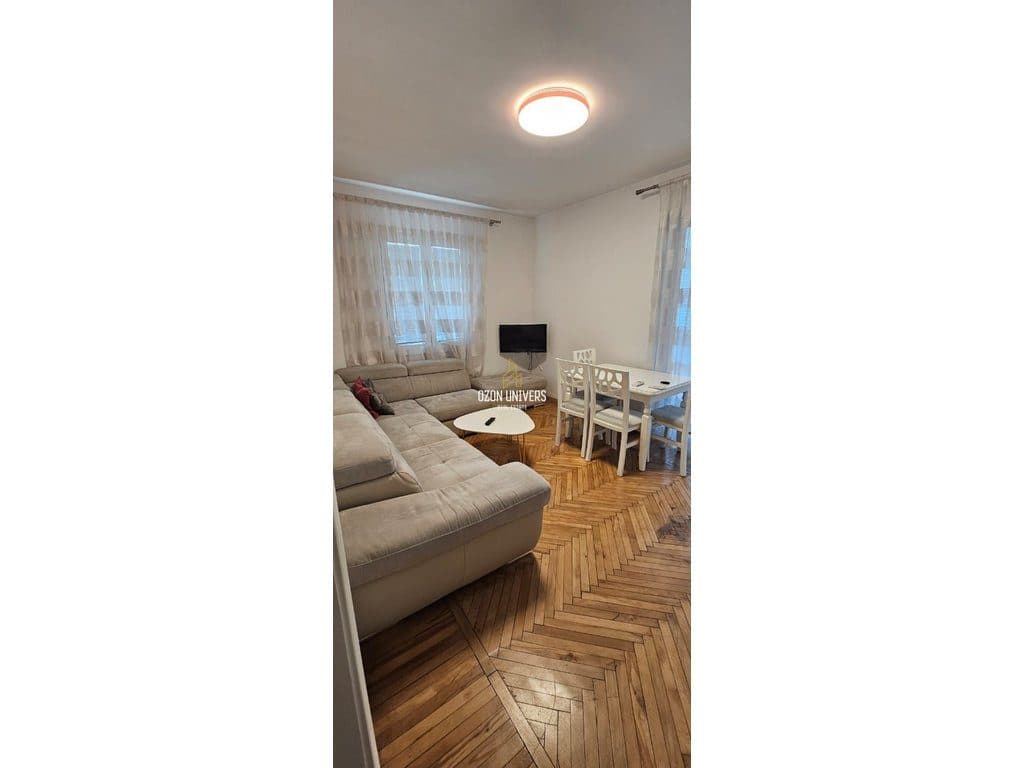 Apartament 1+1 për qira tek Rruga e Barrikadave! 2