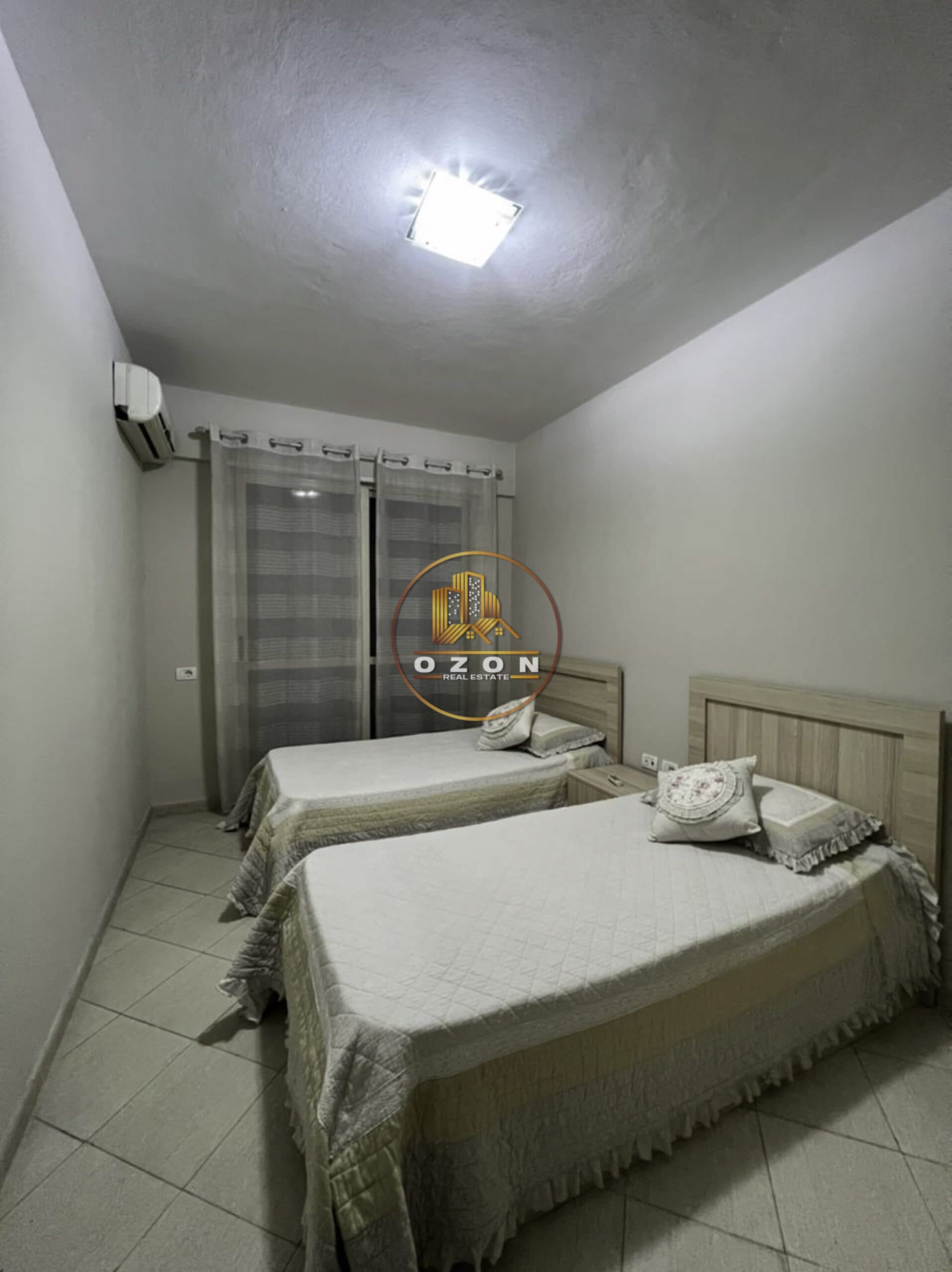 APARTAMENT 2+1 ME QERA TEK RRUGA E KAVAJES ,PRANE DELIJORGJIT ! 4