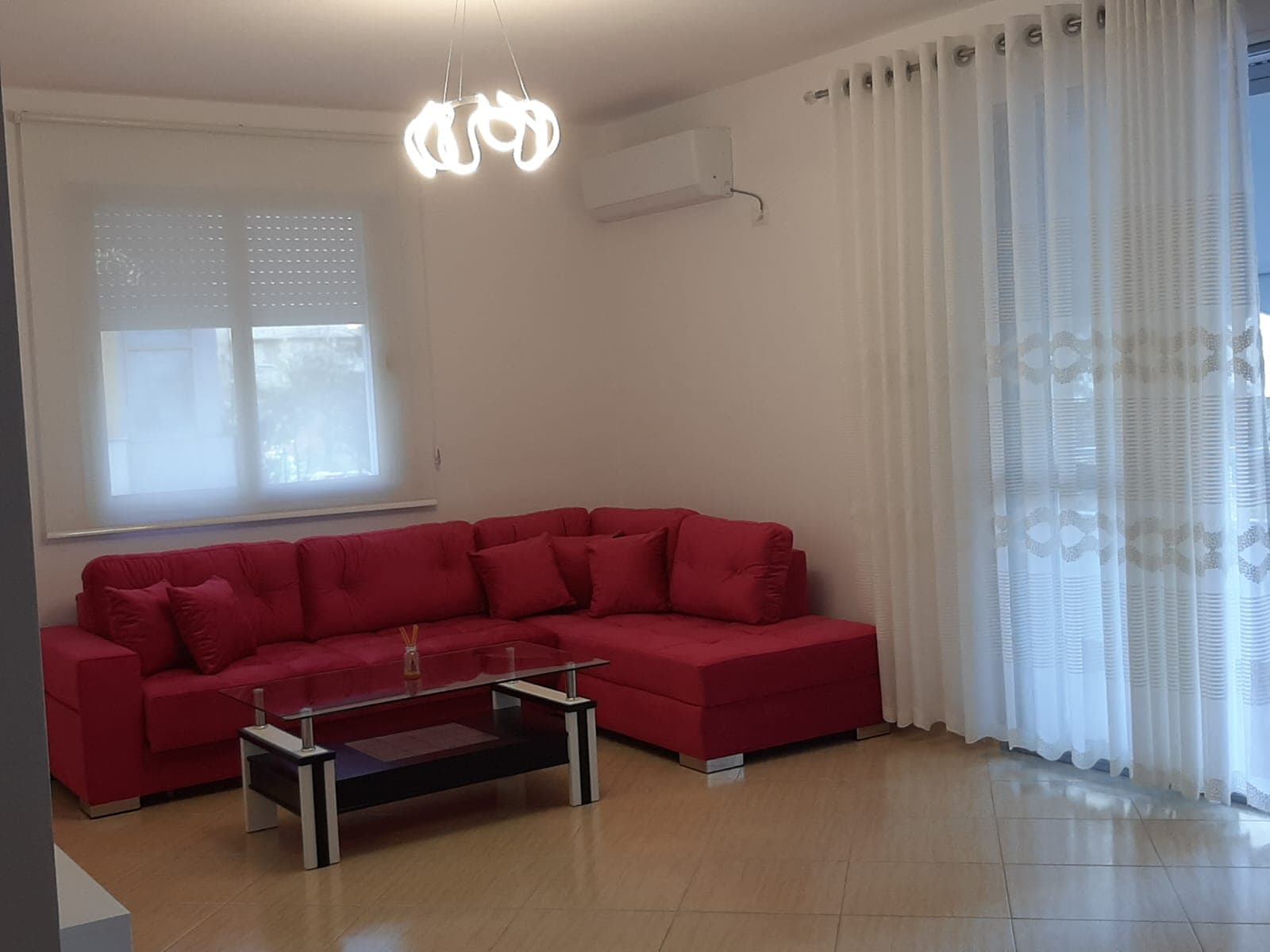 Apartament 1+1 për Shitje në Lungomare,Vlorë!