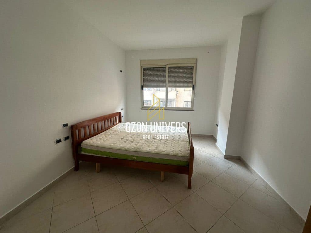 Apartament 3+1+2+2 ballkone për qira në Astir,Pranë Bar Oslo! 4