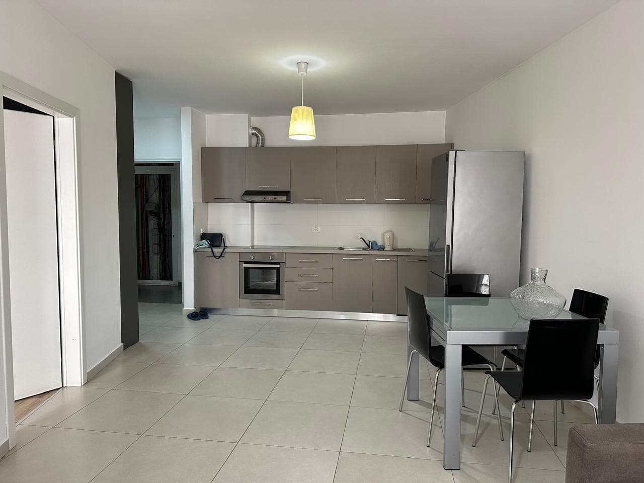 Apartament per qira te kompleksi Magnet 21 Dhjetori ! 3