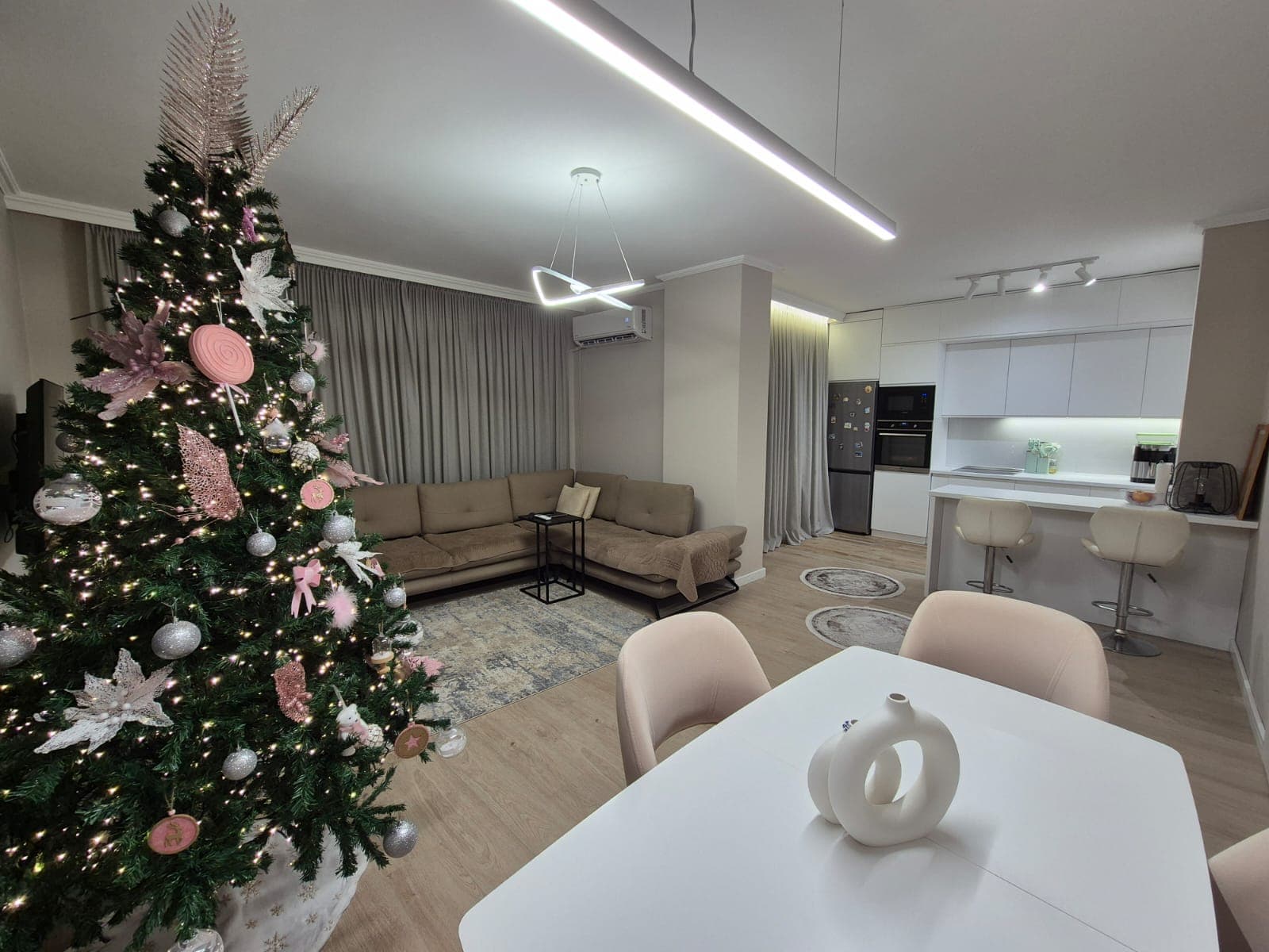 Apartament per Shitje 2+1+2, Zogu I Zi, Tirane! 2
