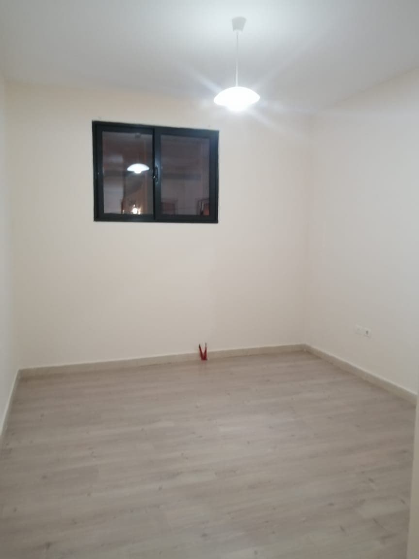 Apartament 2+1 per qera/shitje tek Komuna e Parisit.